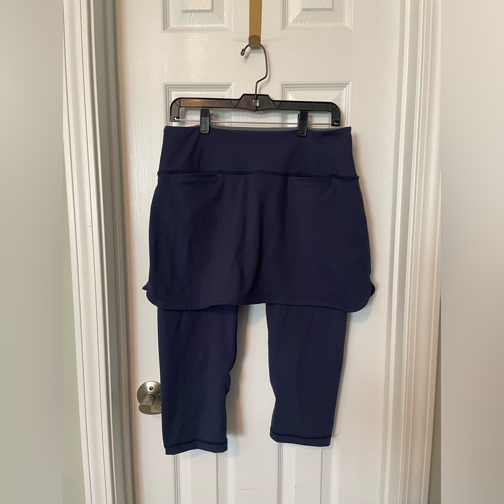 Peter Millar UPF 50+ Sun Protection Navy Blue Skirted Capri Leggings